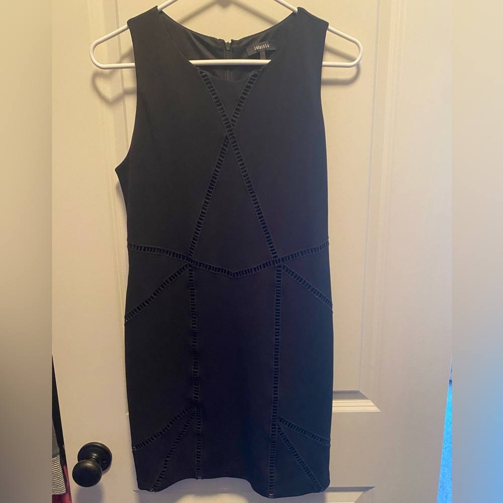Soloiste large black dress